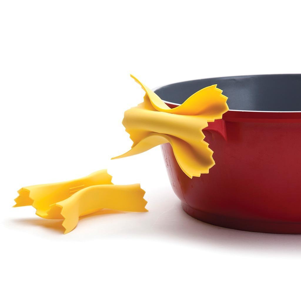 farfalloni pasta shaped silicone pot grips by Monkey Business 